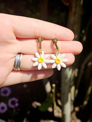 Daisy Clay Dangling Earrings
