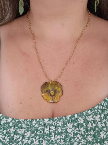 Tiger-eye Viola Necklace