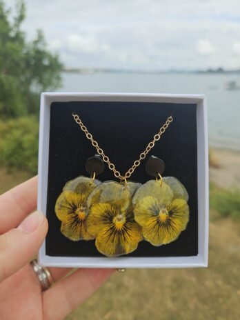 Tiger-eye Viola Earrings and Necklace Set