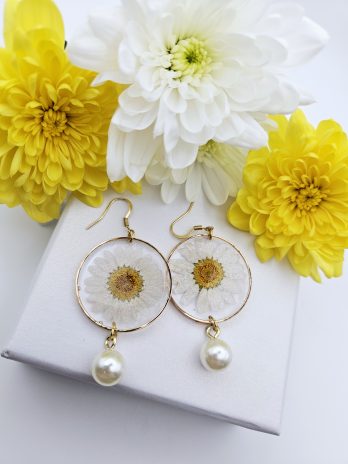 Wild Daisy Pearl Earrings