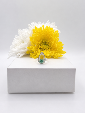Yellow & Green Real Flower Teardrop Ring