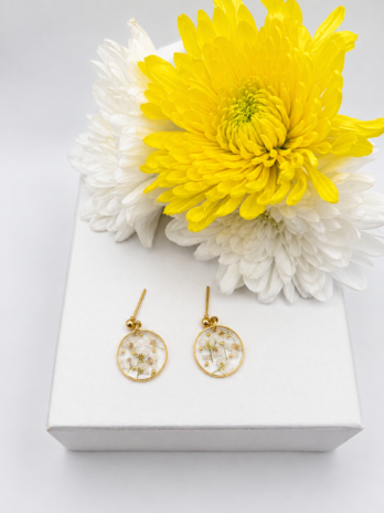 White Real Flower Gold Drop Earrings