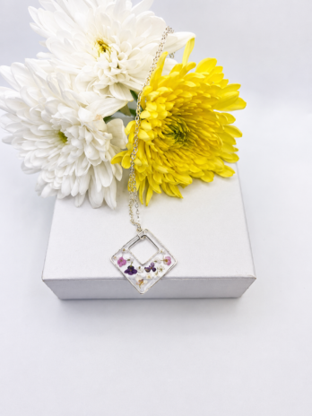 Mixed Real Flower Geometric Resin Necklace